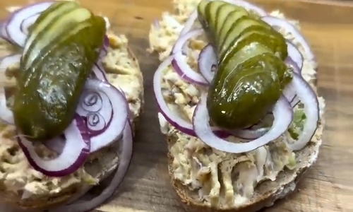 Domácí škvarková pomazánka