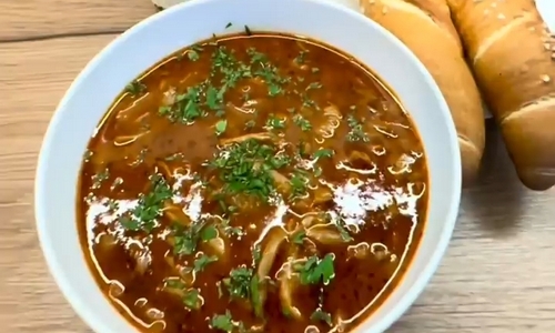 Dršťková polévka z hlívy ústřičné