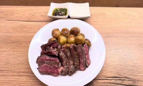 Kdy solit steak? Před, nebo po úpravě?