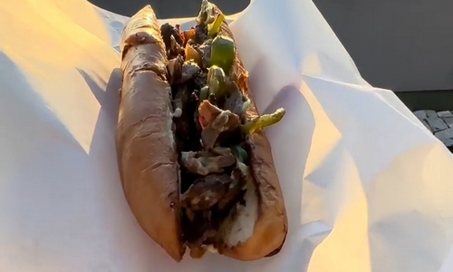 Philly Cheesesteak - sendvič, který okouzlil Ameriku