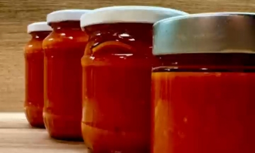 Rajčatová omáčka zavařená na zimu