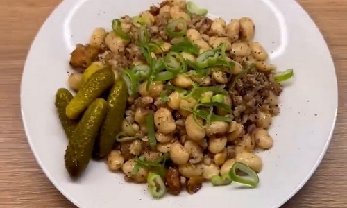 Šumajstr - skvělý recept z fazolí, krup a škvarků