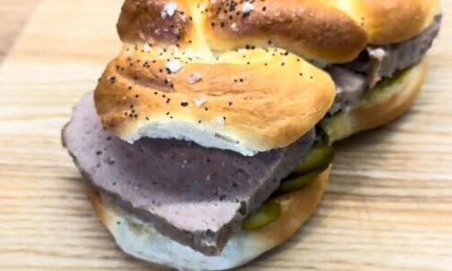 Bavorská sekaná v housce